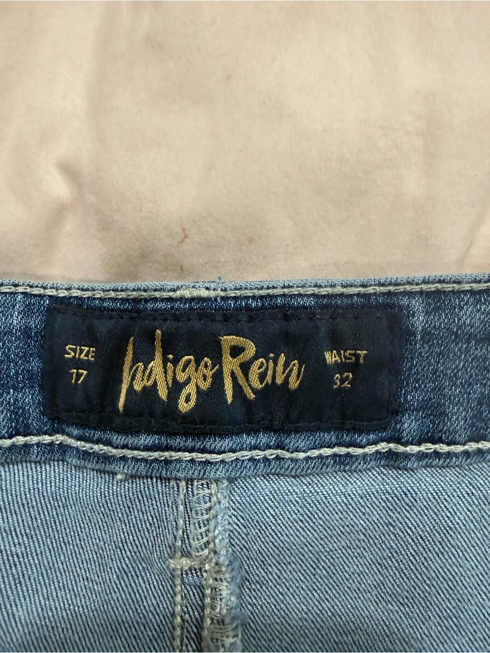 NWT Indigo Rein Recycled Denim Button-Front Women’s Shorts — Dark Blue - Picture 3 of 3